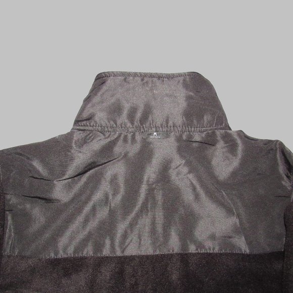 MICRO FLEECE by PRIVATE PERCEPTION Embroidered - Picture 4 of 6